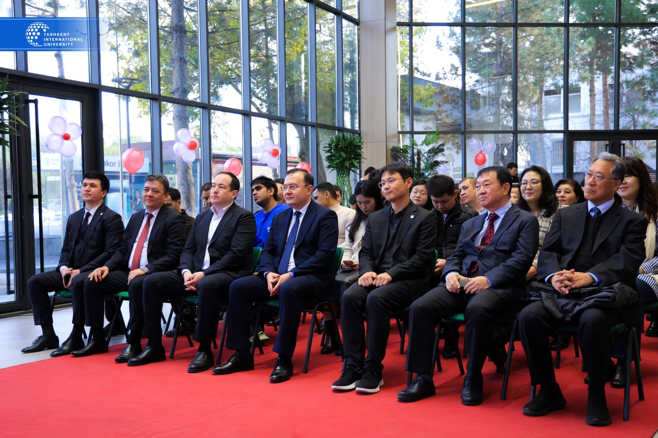 Pilot Year Graduation: 15 Students Complete AI Training Program - photo 1